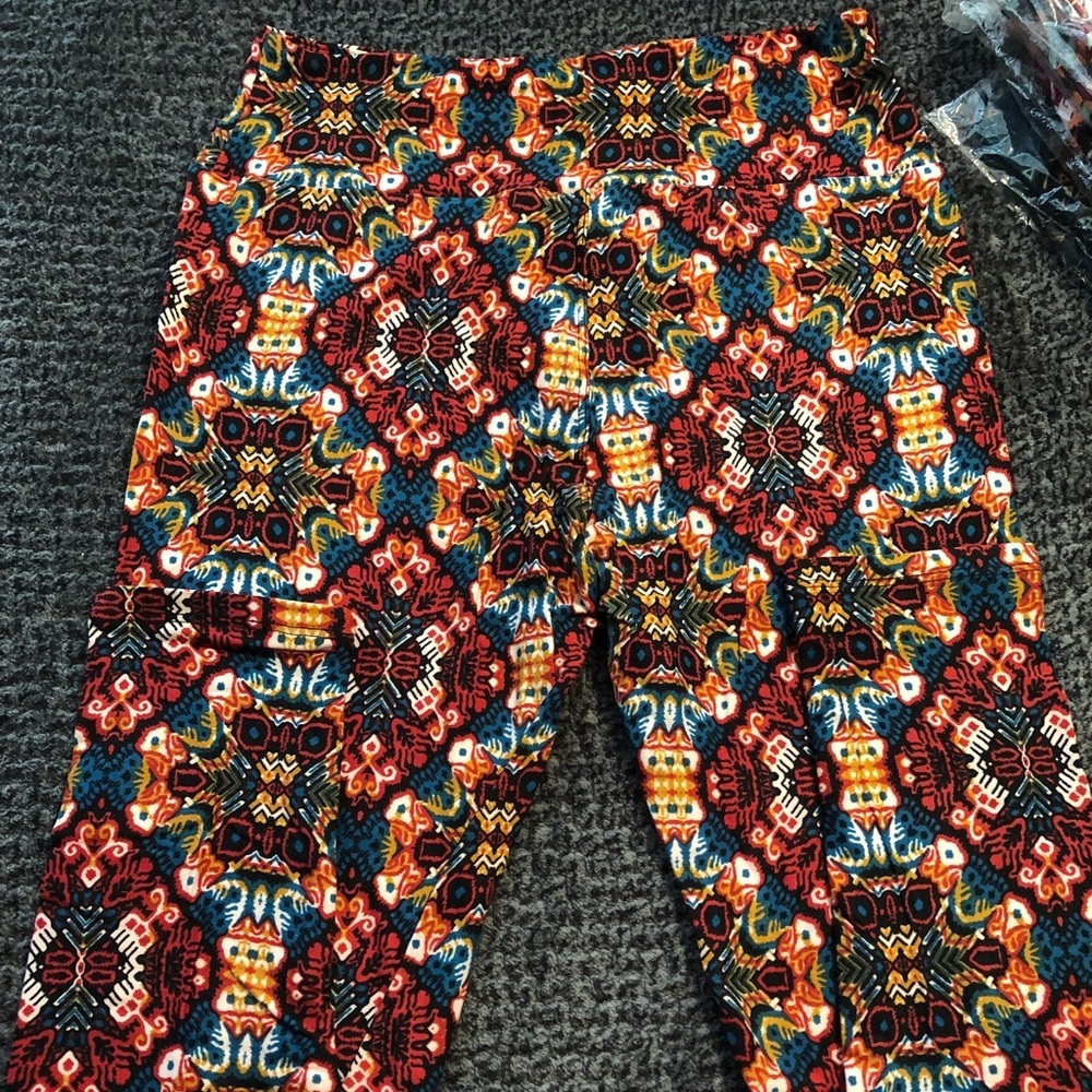🔹 4 for $30 Lularoe OS Leggings
